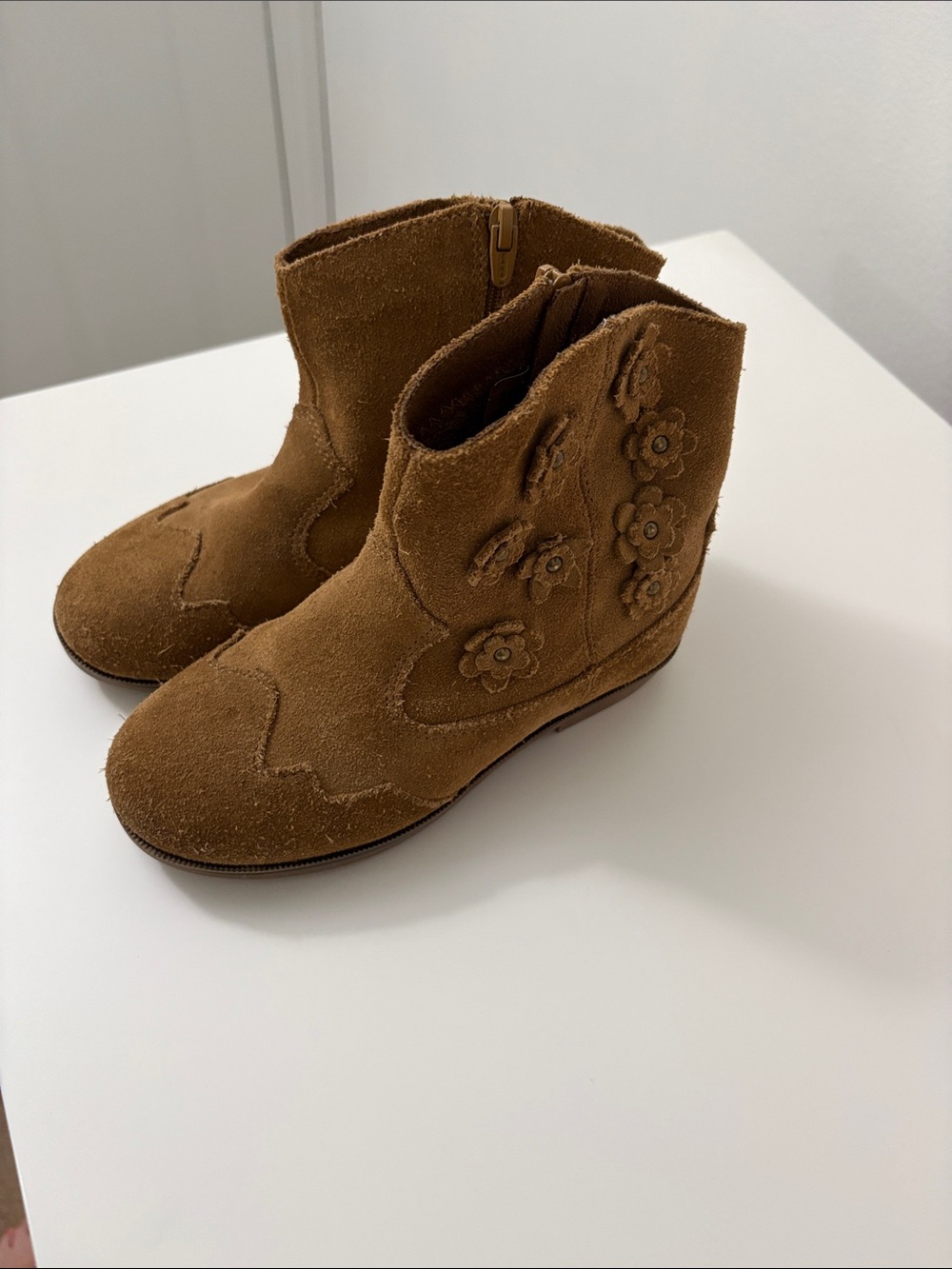 Zara Girls Tan Suede Floral Appliqué Boots